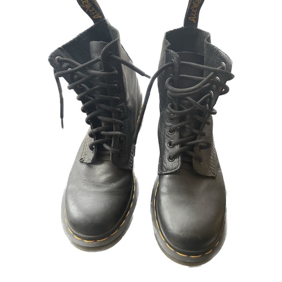Dr. Martens Shoes - Dr. Marten Boots, Black, Size 6, GUC